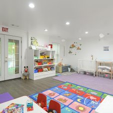 Dumont Oaks Kids Playhouse, Silver Spring