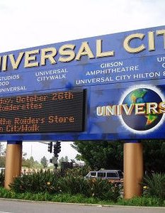 Universal City, CA