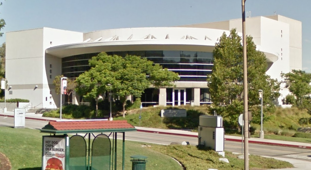 College Of The CanyonsThe Children�s Center, Valencia CareLuLu